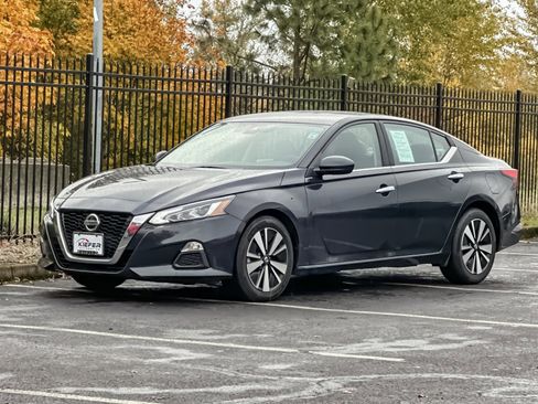 Used 2022 Nissan Altima 2.5 SV image 8