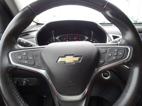 Used 2019 Chevrolet Equinox LT FWD image 19