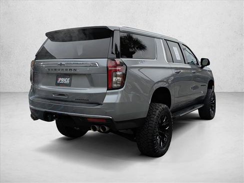 Used 2024 Chevrolet Suburban Premier image 5