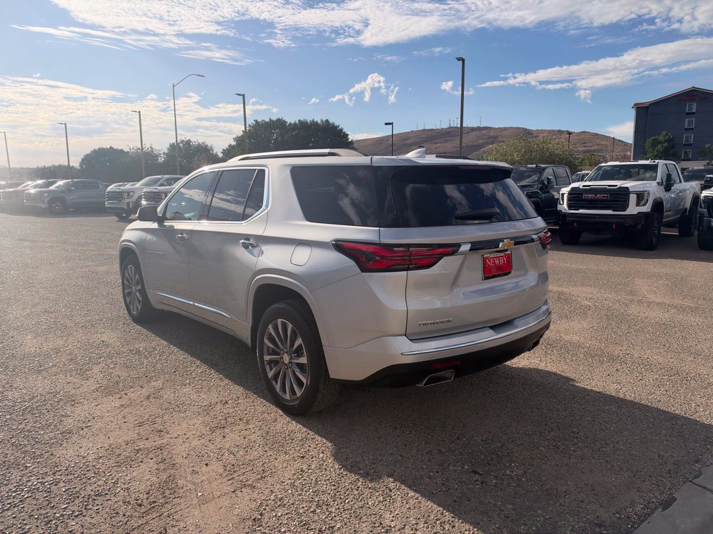 Used 2022 Chevrolet Traverse Premier FWD image 7