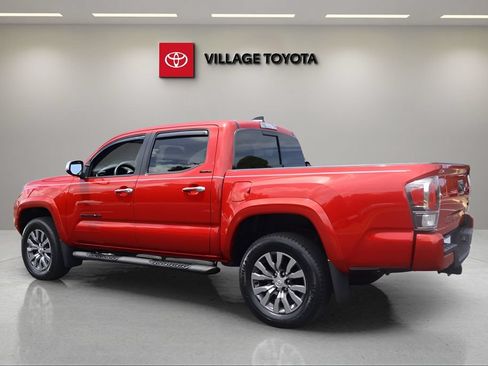 Certified 2022 Toyota Tacoma Limited RWD image 3