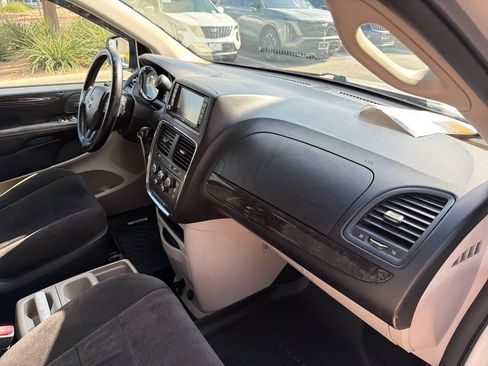 Used 2012 Dodge Grand Caravan SE FWD image 38