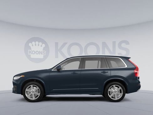 Used 2024 Volvo XC90 B5 Core w/ Protection Package Premier AWD/4WD image 2