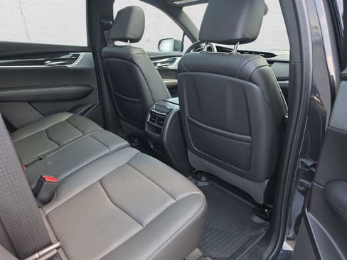 Used 2020 Cadillac XT5 Premium Luxury w/ LPO, Floor Liner Package AWD/4WD image 11