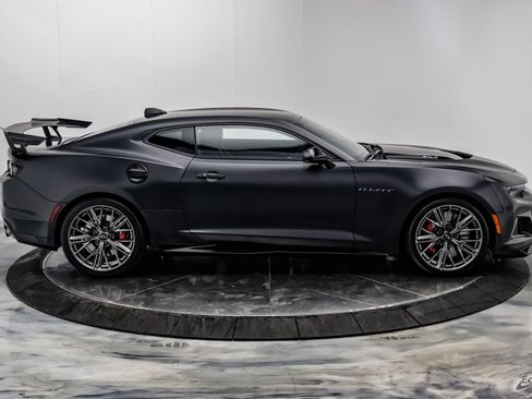 Used 2024 Chevrolet Camaro ZL1 RWD image 28