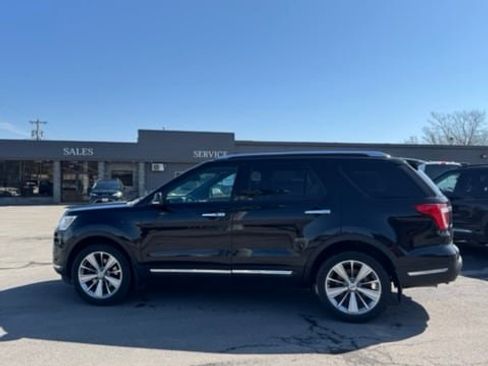 Used 2019 Ford Explorer Limited AWD/4WD image 8