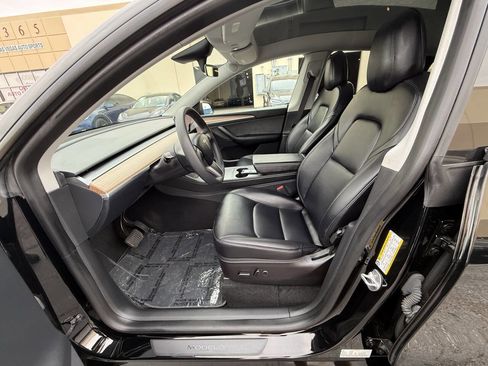 Used 2023 Tesla Model Y Long Range image 20