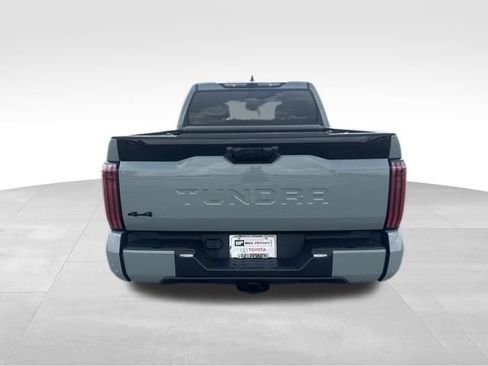 Used 2024 Toyota Tundra Platinum AWD/4WD image 4