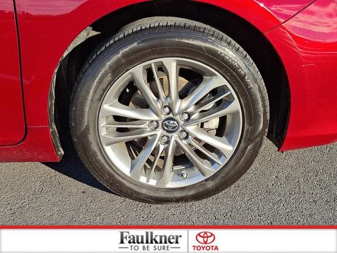Used 2017 Toyota Camry SE image 8