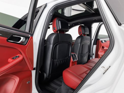 Used 2022 Porsche Macan GTS AWD/4WD image 55