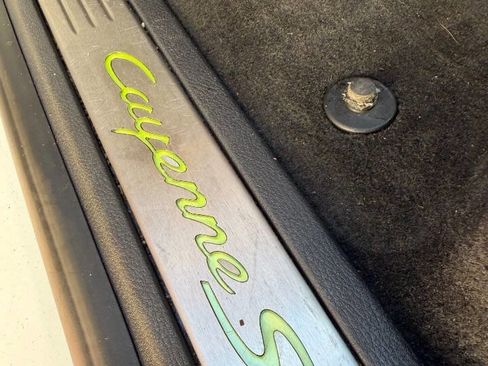 Used 2017 Porsche Cayenne S Platinum w/ Premium Package (PJW) image 38