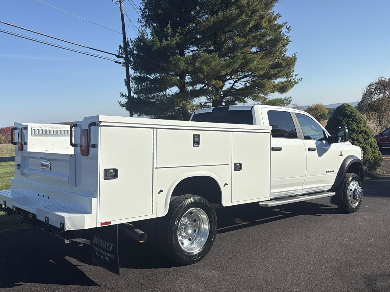 Used 2024 RAM 4500 SLT w/ Quick Order Package 2YG SLT AWD/4WD image 6