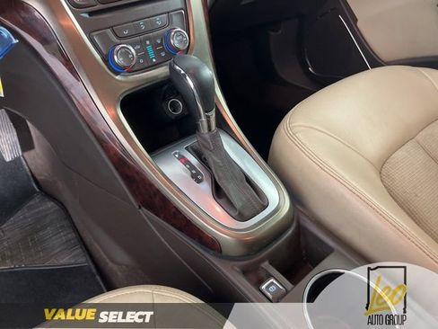 Used 2013 Buick Verano FWD image 24