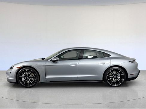 Certified 2022 Porsche Taycan RWD image 2