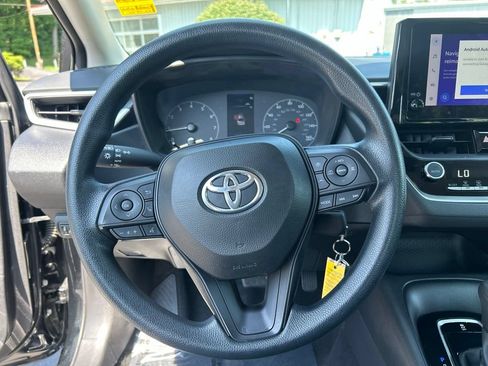 Used 2024 Toyota Corolla LE FWD image 14