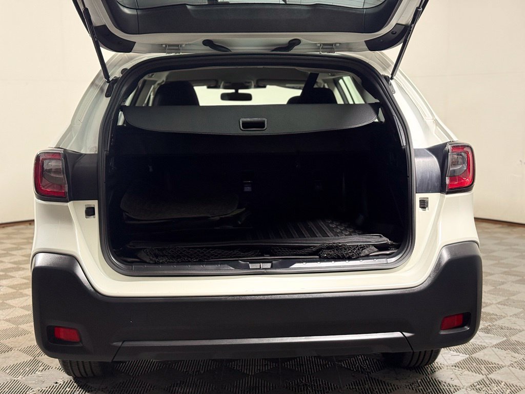 Used 2024 Subaru Outback AWD/4WD image 6