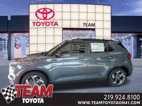 Used 2024 Hyundai Venue Limited FWD image 1