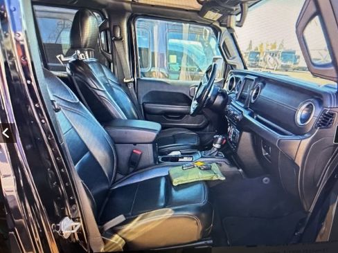 Used 2021 Jeep Wrangler Unlimited Sahara w/ Cold Weather Group image 21