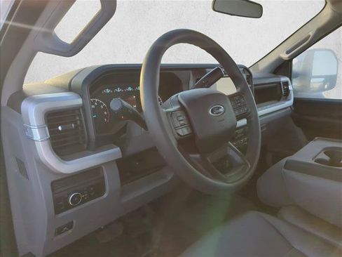 Used 2025 Ford F250 XL w/ XL Chrome Package RWD image 12