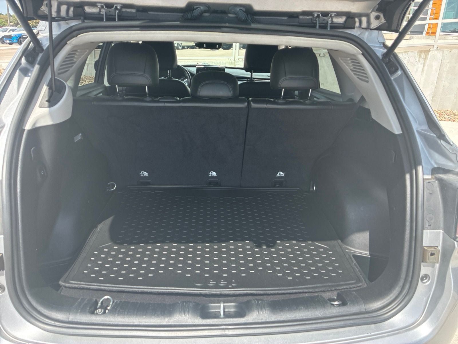 Used 2022 Jeep Compass Latitude w/ Convenience Group FWD image 27
