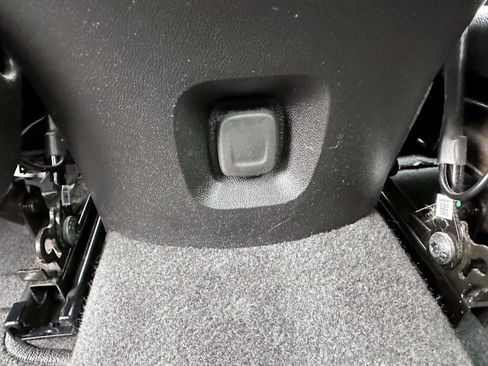 Used 2023 Chevrolet Malibu RS FWD image 13