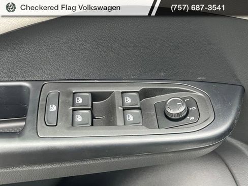 New 2026 Volkswagen Taos S image 15