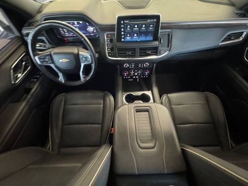Used 2023 Chevrolet Suburban Premier AWD/4WD image 20