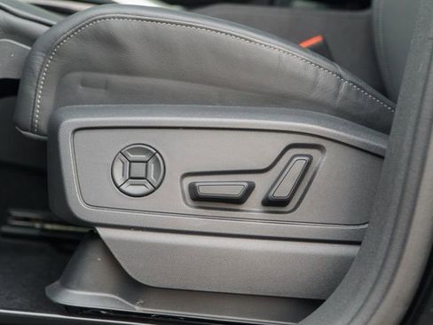 Used 2025 Audi Q5 Premium Plus w/ Premium Plus image 20