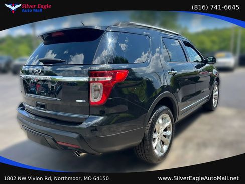 Used 2015 Ford Explorer XLT w/ Equipment Group 202B AWD/4WD image 4