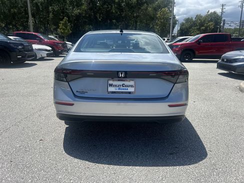 Used 2025 Honda Accord SE image 5