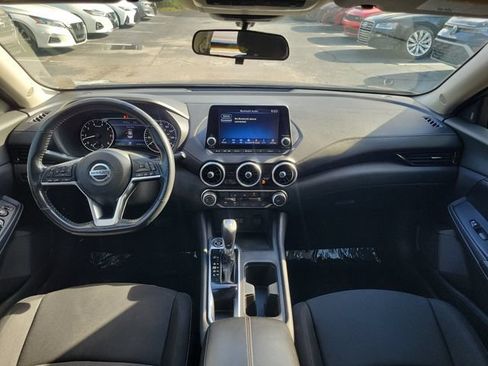 Used 2022 Nissan Sentra SV FWD image 8
