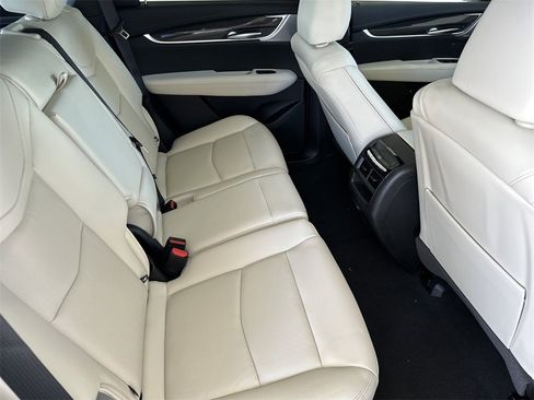 New 2025 Cadillac XT5 Sportv w/ Technology Package image 33