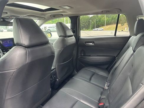 Used 2023 Toyota Corolla Cross XLE w/ Convenience Package FWD image 15