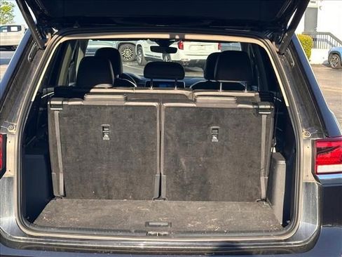 Used 2024 Volkswagen Atlas SE image 33