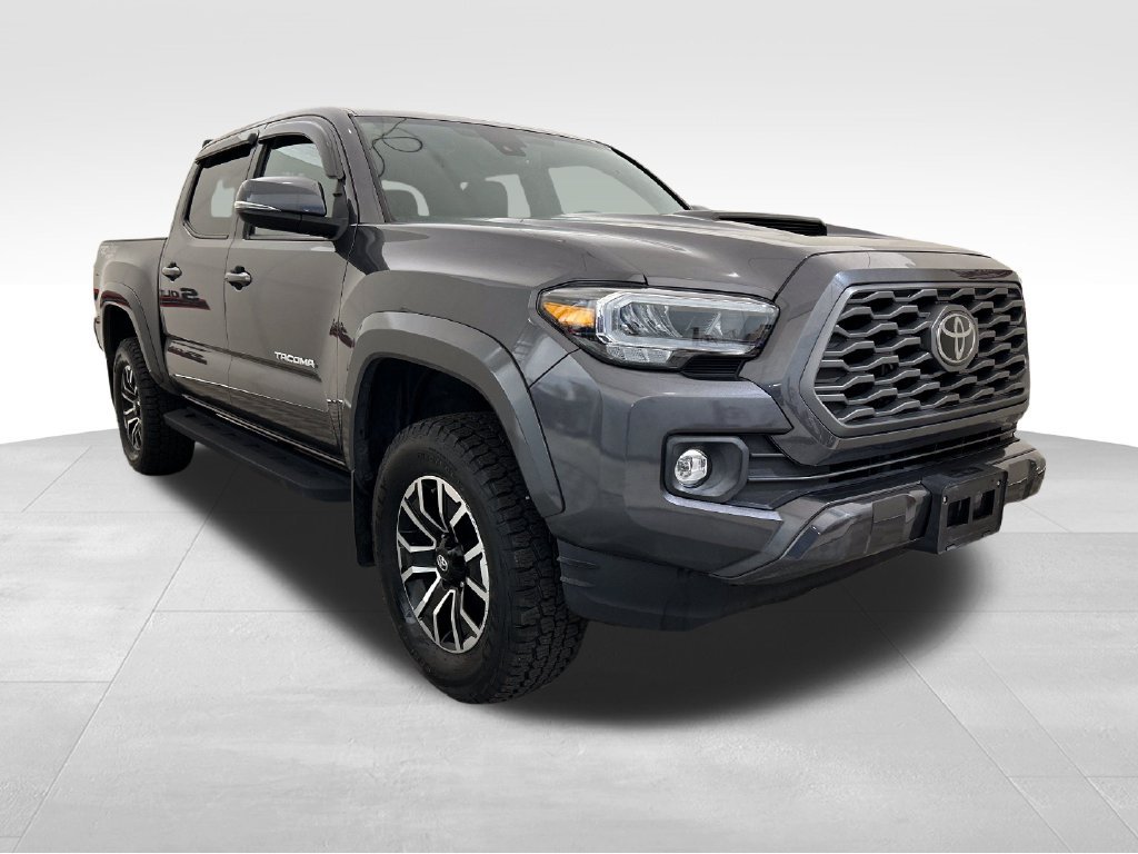 Used 2022 Toyota Tacoma TRD Sport AWD/4WD image 9
