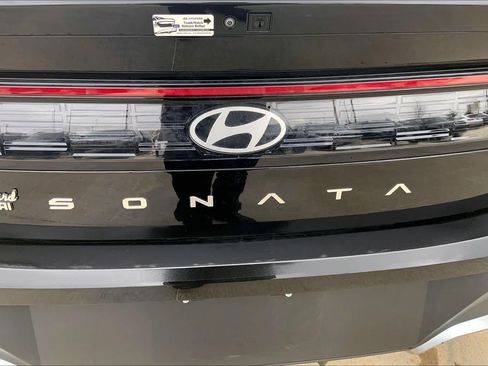 Used 2025 Hyundai Sonata SE FWD image 32