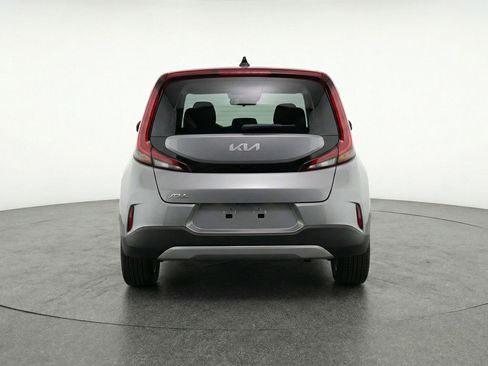 Used 2025 Kia Soul LX w/ LX Technology Package FWD image 7
