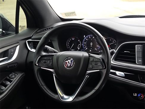 Used 2022 Buick Enclave Avenir w/ Avenir Technology Package image 12