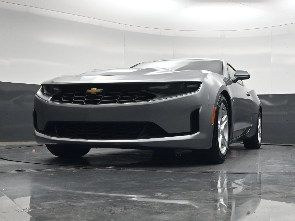 Used 2023 Chevrolet Camaro LT RWD image 31