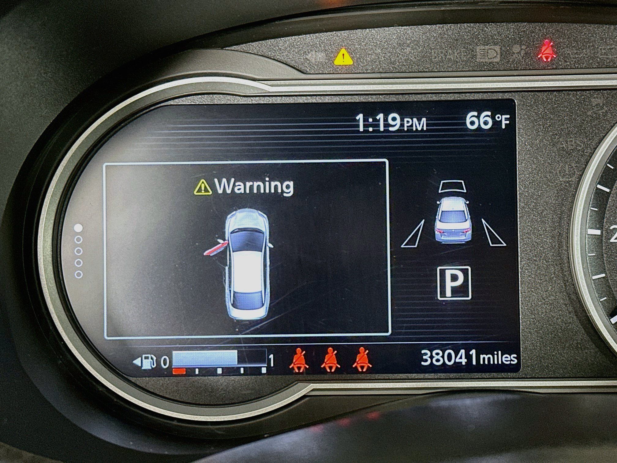 Used 2025 Nissan Versa SV FWD image 19