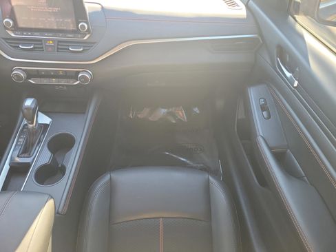 Used 2019 Nissan Altima 2.5 SR image 12