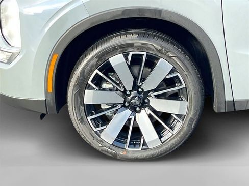 New 2026 Mitsubishi Outlander SE image 36