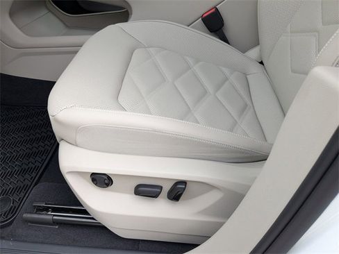 New 2026 Volkswagen Atlas SE image 21