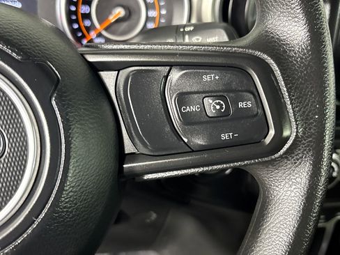 Used 2021 Jeep Wrangler Unlimited Sport AWD/4WD image 15