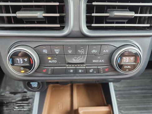 Used 2022 Ford Maverick Lariat w/ Lariat Luxury Package image 23