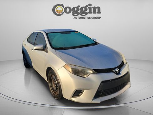 Used 2014 Toyota Corolla LE image 10