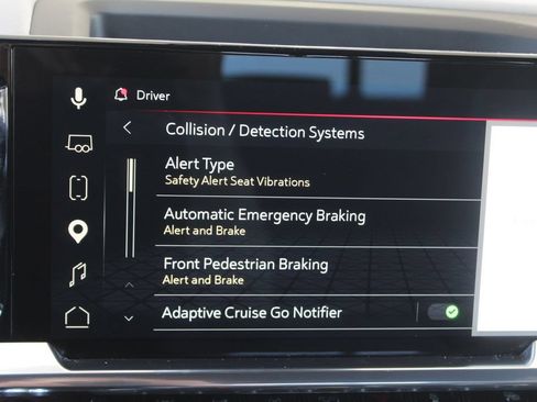 Used 2024 GMC Sierra 1500 SLT w/ SLT Premium Plus Package AWD/4WD image 40