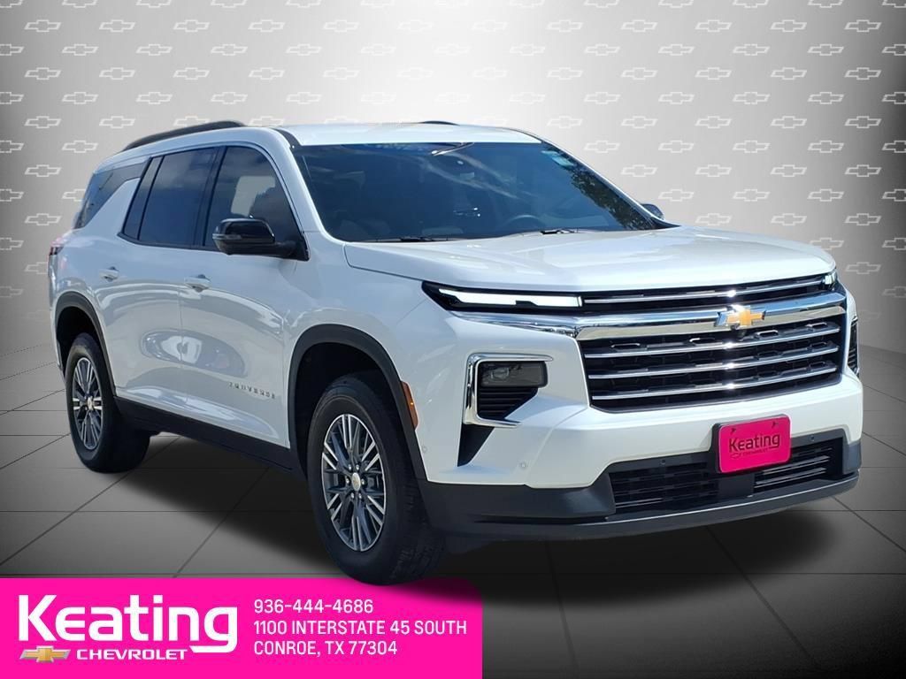 Used 2025 Chevrolet Traverse LT w/ Enhanced Driving Package FWD image 3