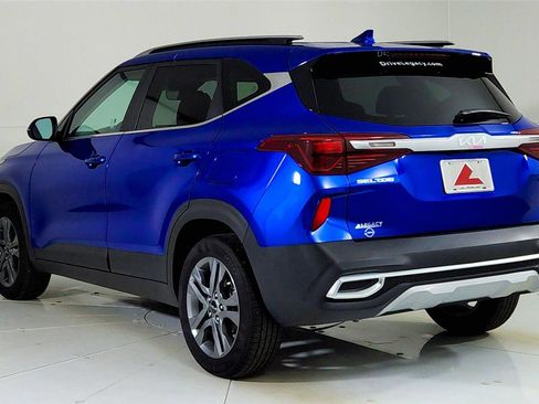Used 2023 Kia Seltos S w/ Navigation Package image 5