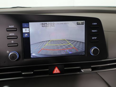 Used 2025 Hyundai Elantra Sport FWD image 6